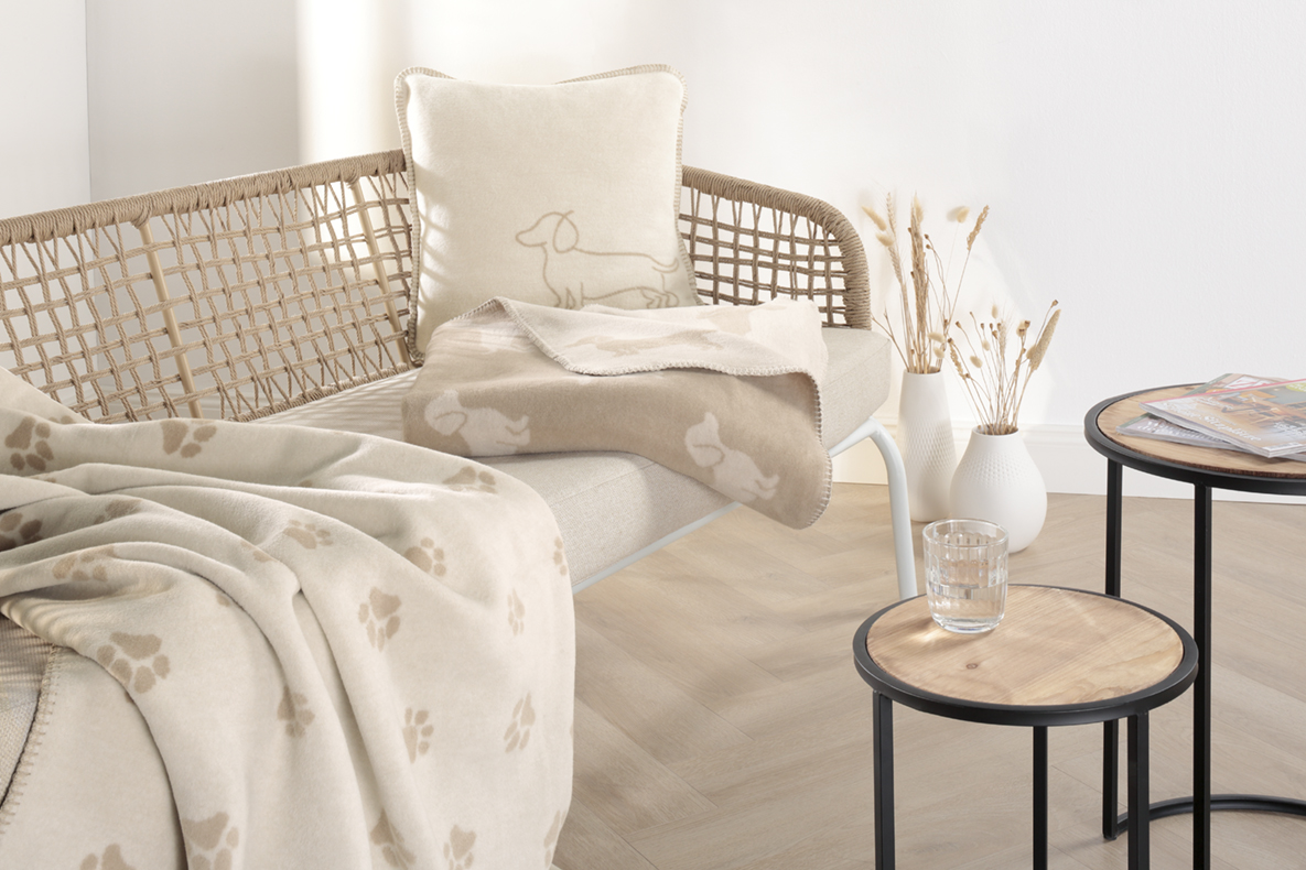 Cawö "Paws" Wohndecke (We love Dogs Edition) - Natur-Beige